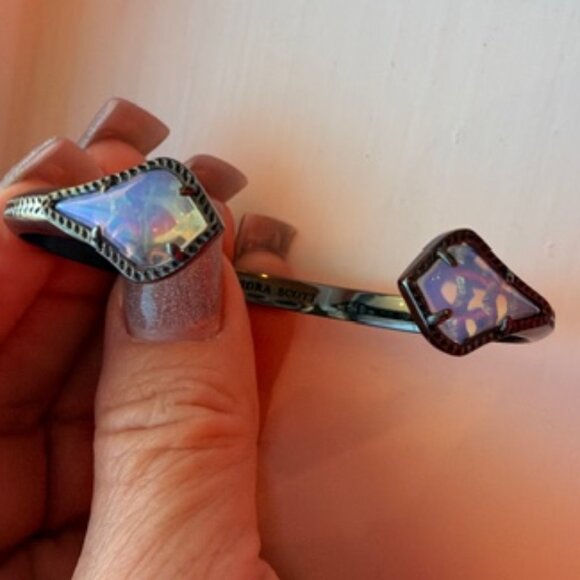 Kendra Scott cuff bracelet w opalite stone - Picture 3 of 5